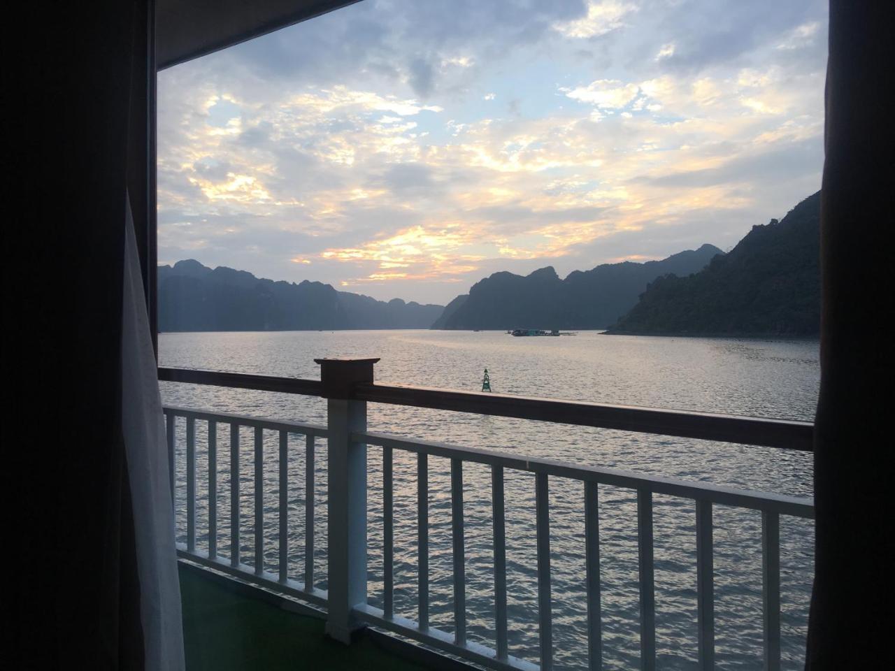 Calypso Cruises Otel Cat Hai Dış mekan fotoğraf